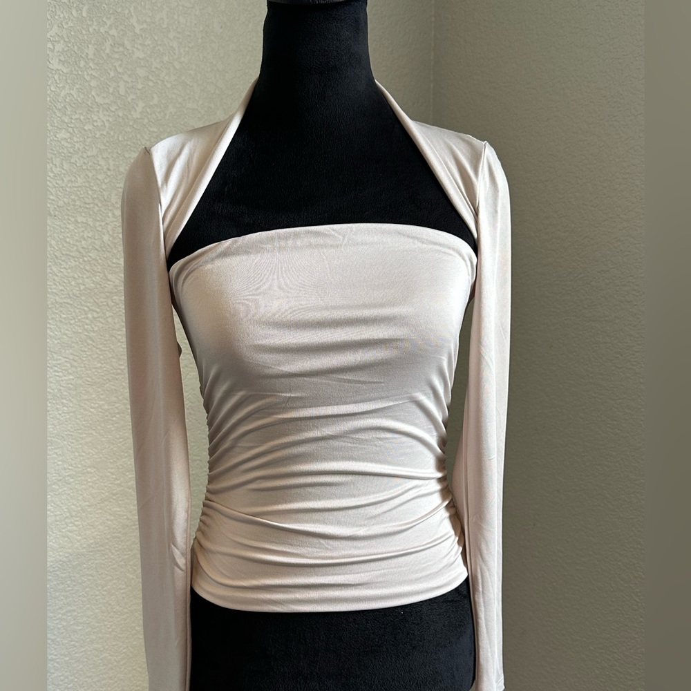 NWT Elegant Cream Long Sleeve Women's Top - Picture 3 of 7